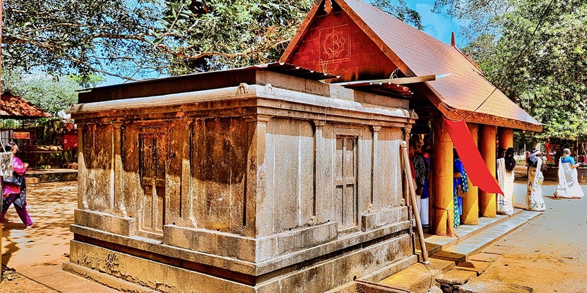 Mangode Sree Bhadrakali Temple